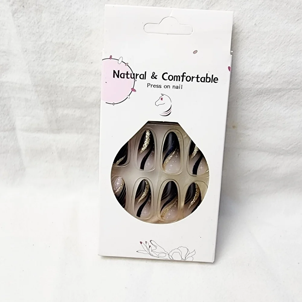 24 Pieces Fake Press On Nails